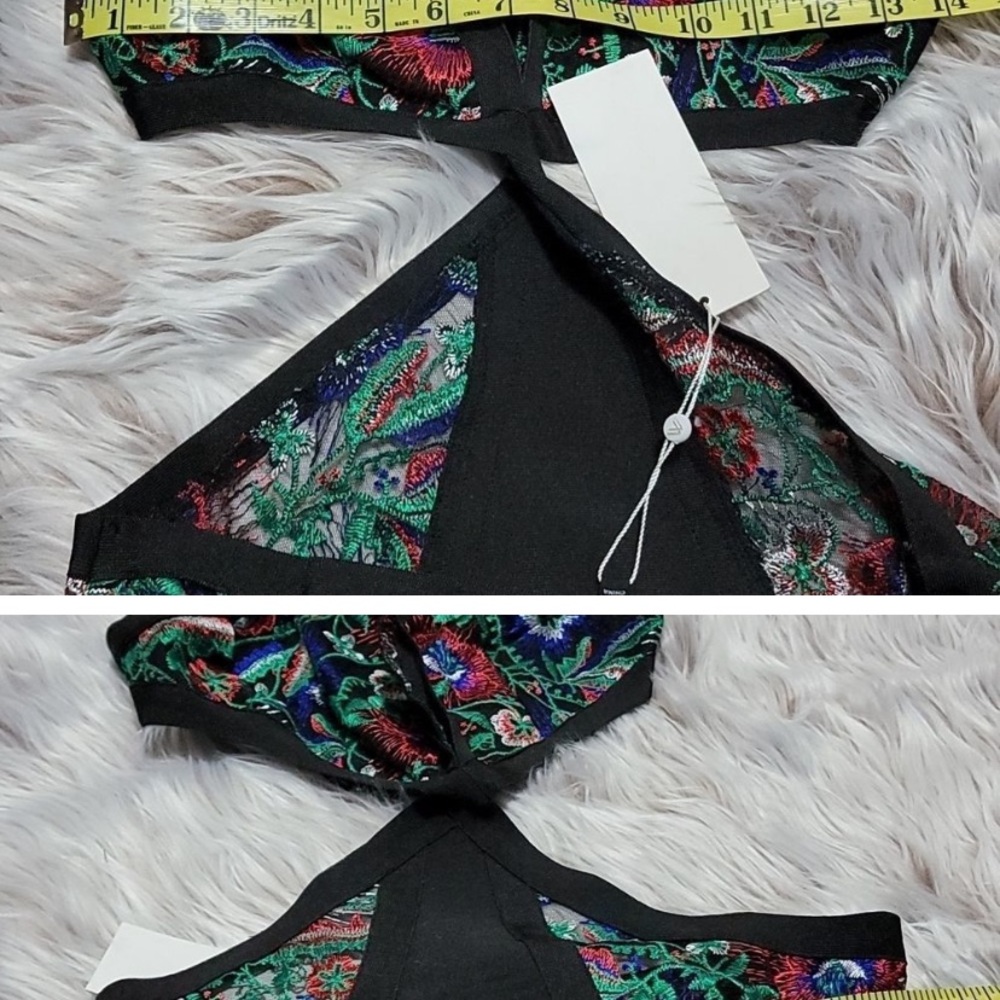 Swim suit - Picture 3 of 5